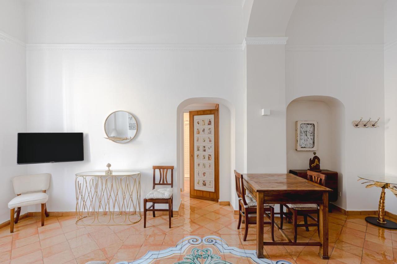 Romantic Apartament 2 Piazza Del Popolo Bagian luar foto